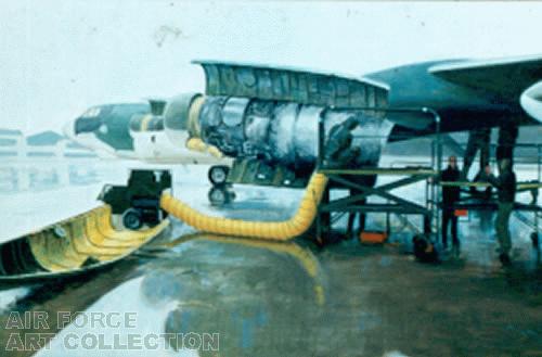 FIXING B-52 ON FLIGHTLINE - GRIFFISS AFB